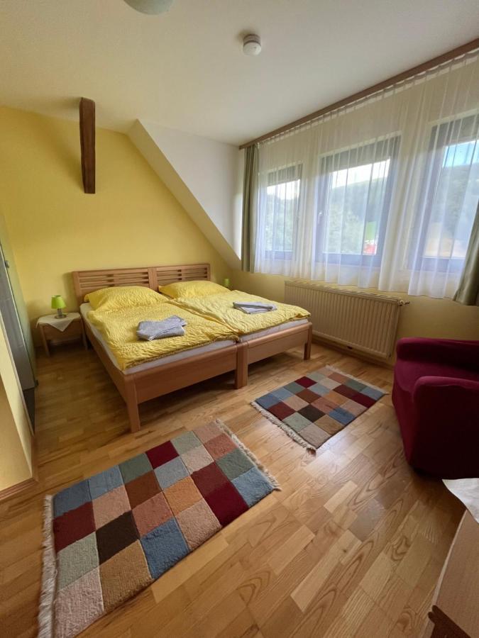 Privatzimmer Familie Pair/Schmoll Spital am Semmering Room photo